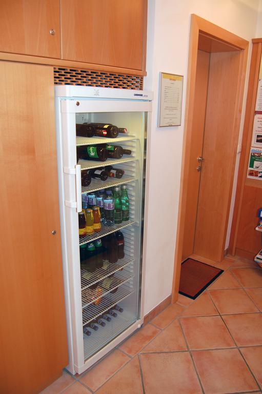 Apartamento Pension Zur Post Bad Blumau Exterior foto