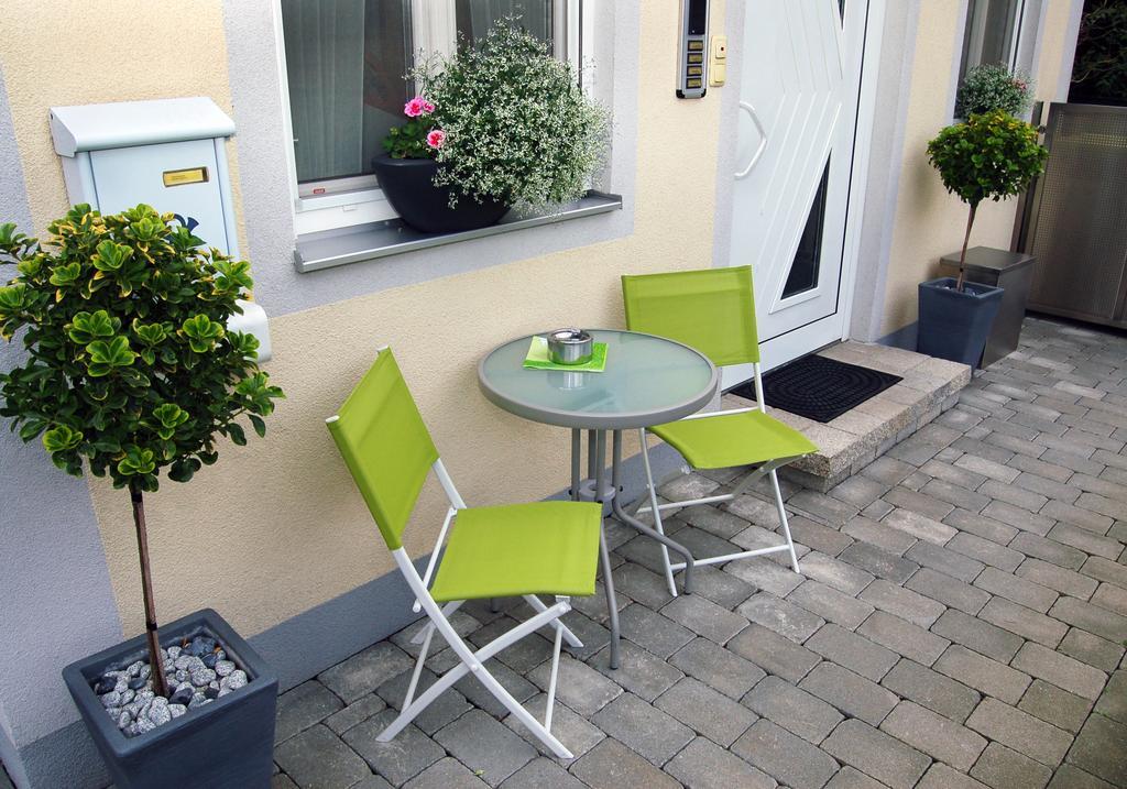 Apartamento Pension Zur Post Bad Blumau Exterior foto